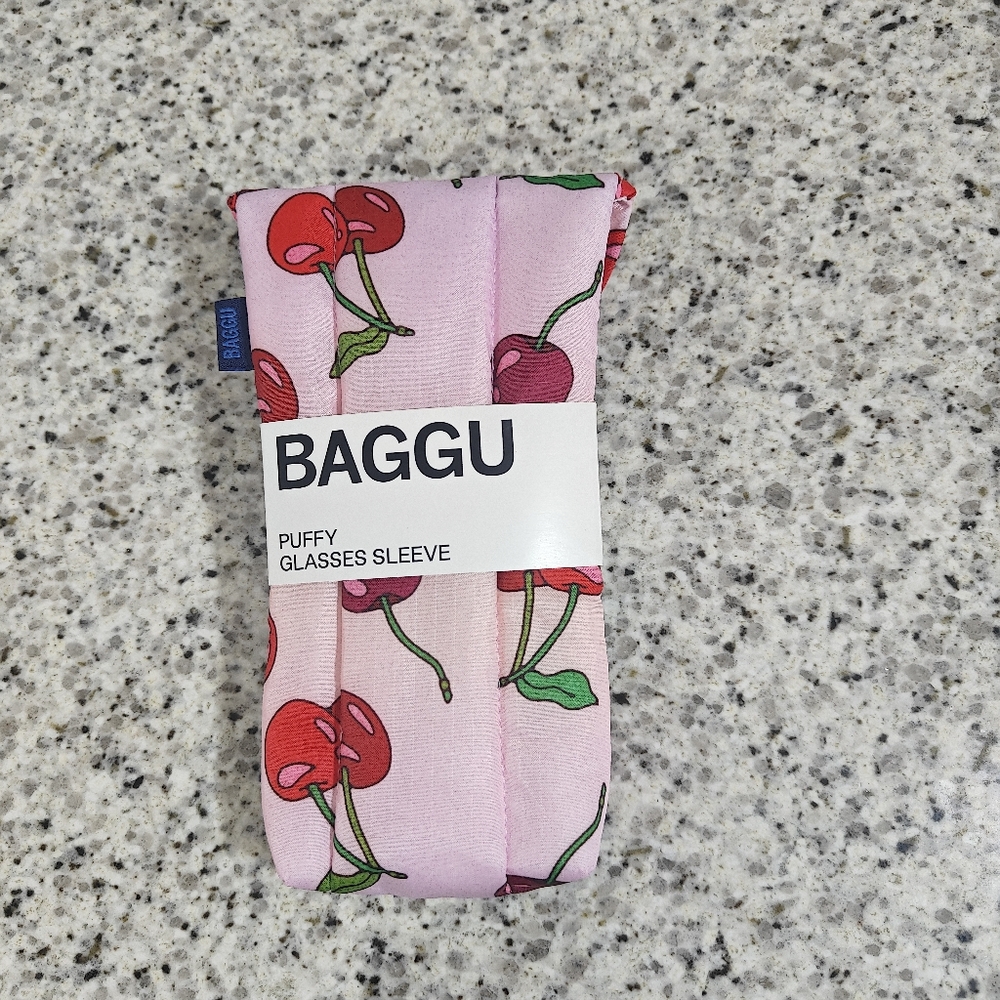 Baggu Puffy Glasses Sleeve (Cherries)